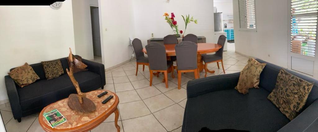 Haut De Villa Chez Ghighi Rivière-Pilote Esterno foto